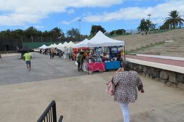 Las fiestas patronales dan vida al auditorio del mayor parque urbano de Telde/TA.